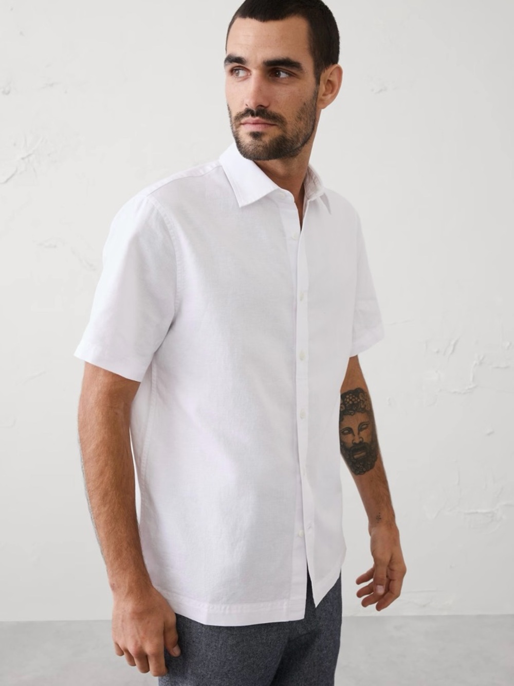 Banana Republic Men Linen Blend Resort Shirt Size XL Standard Fit NWT